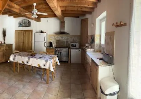 Maison De Village En Provence * Mouries